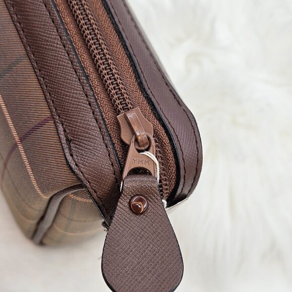 Burberry Nova Check Plaid Pattern Clutch - Picture 11 of 16